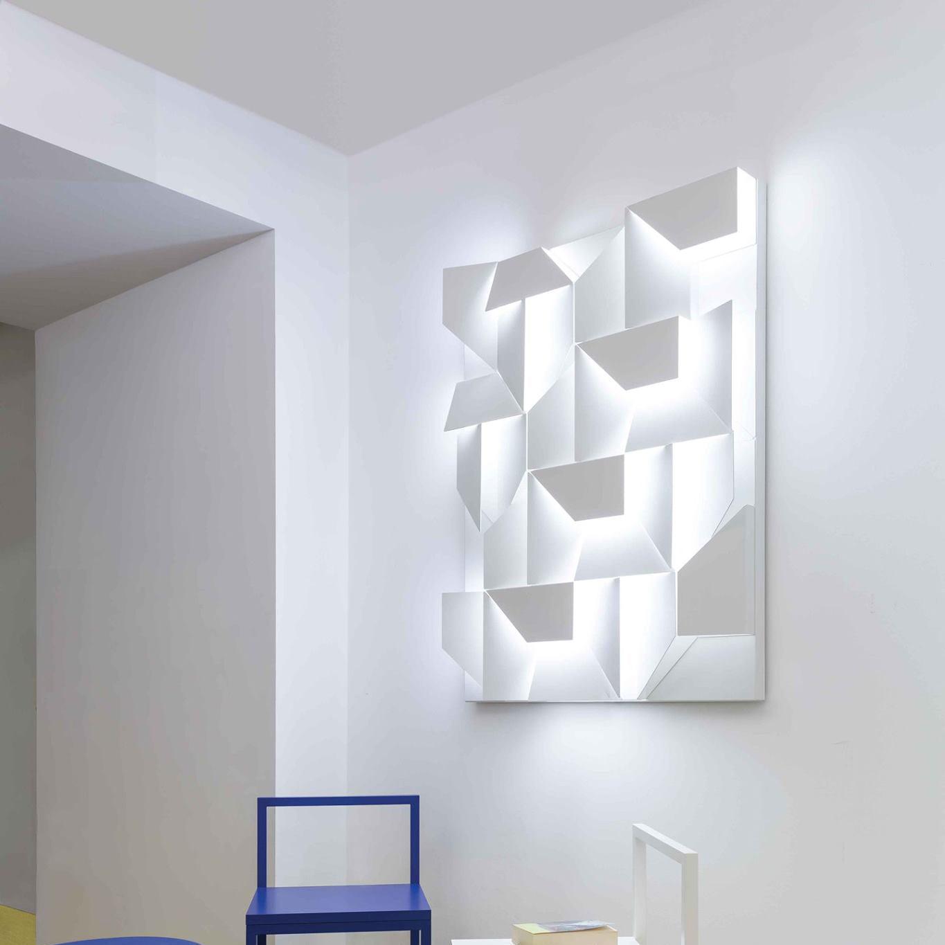 Shadows Grand Sconce - Lamp Outdoor