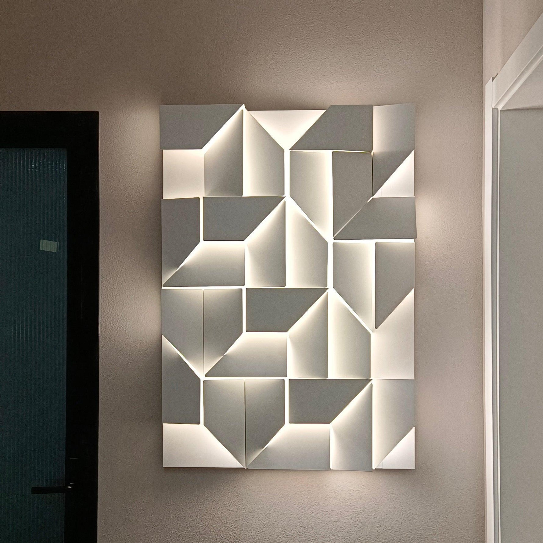 Shadows Grand Sconce - Lamp Outdoor