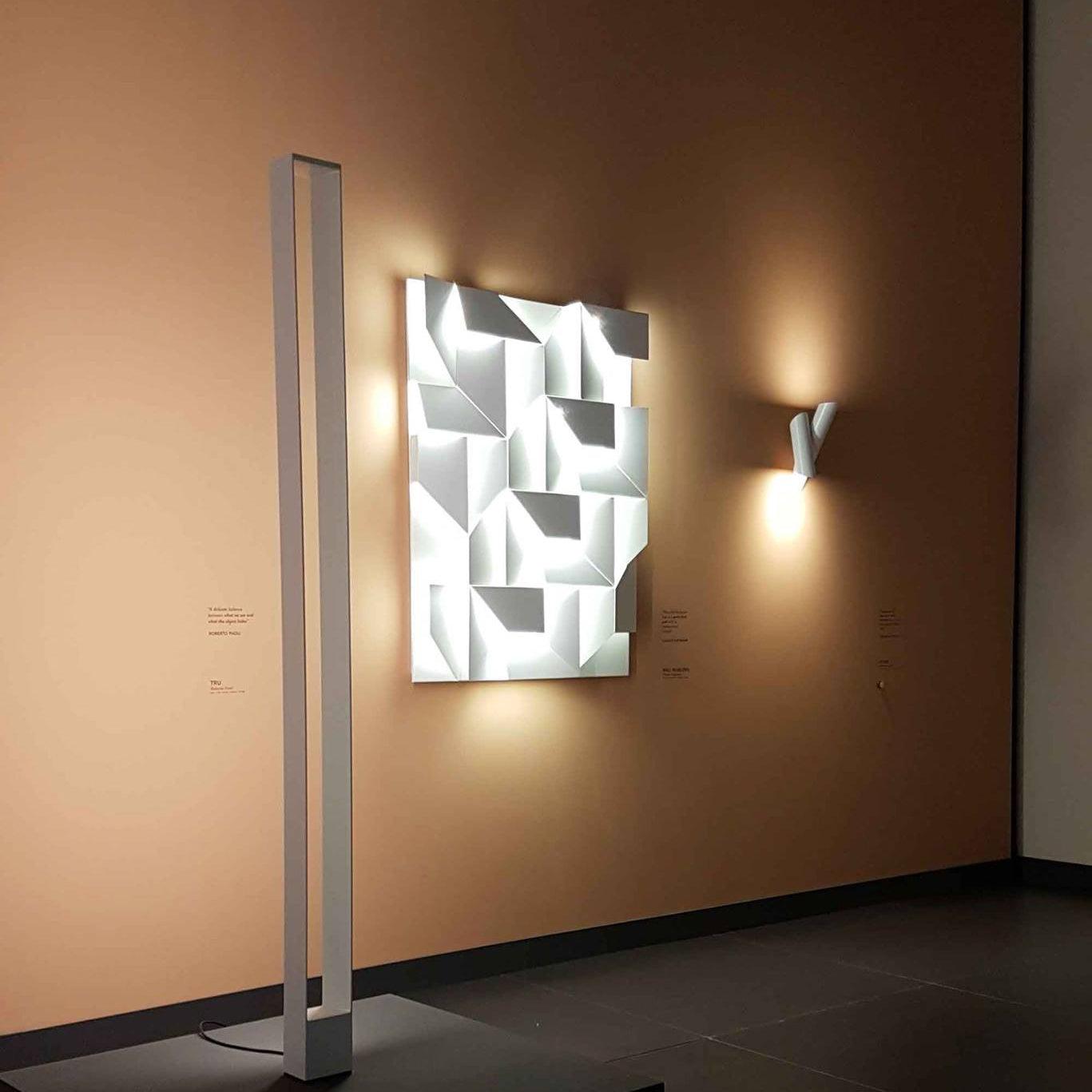 Shadows Grand Sconce - Lamp Outdoor