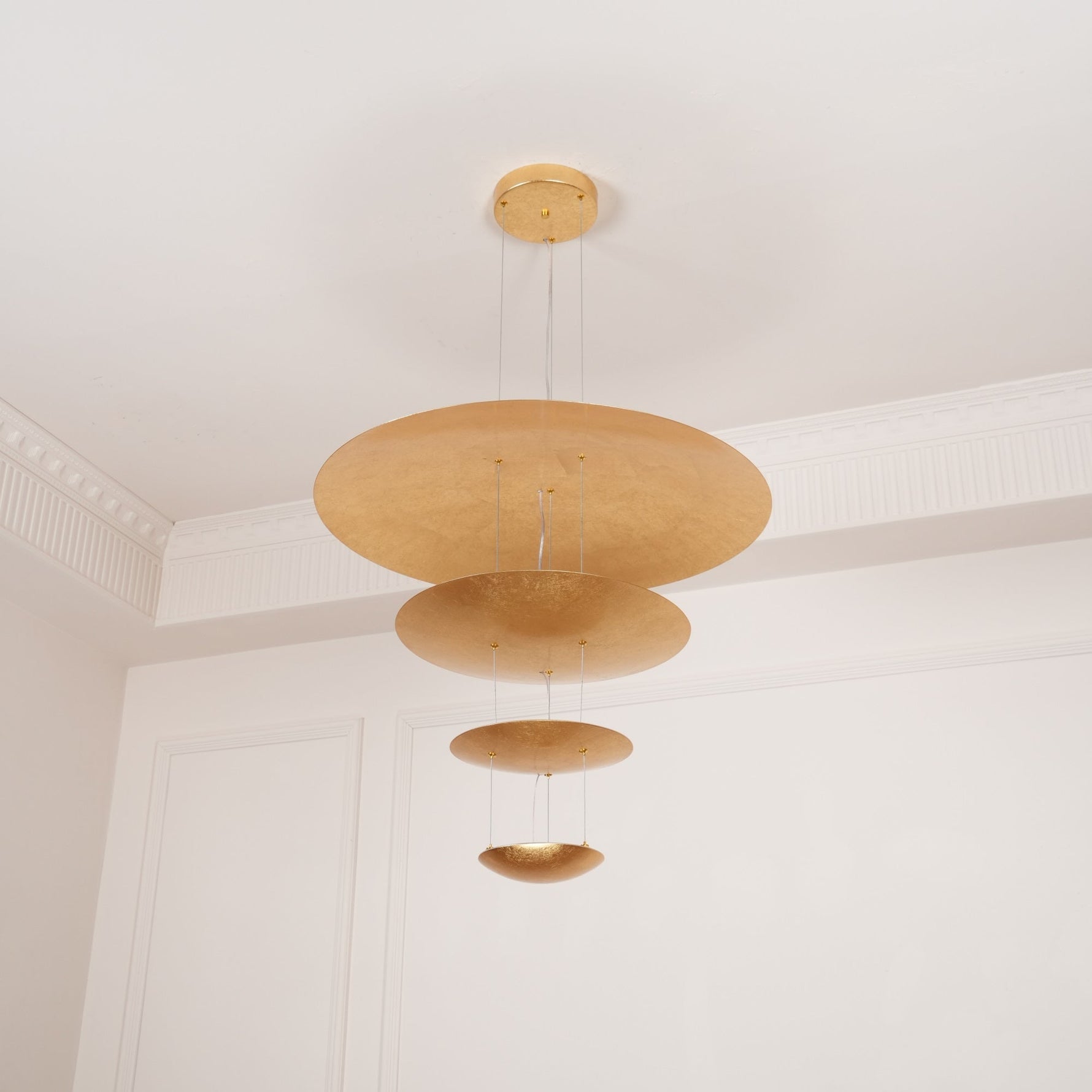 Zathaara Layered Gold Foil Pendant Light - Lamp Outdoor