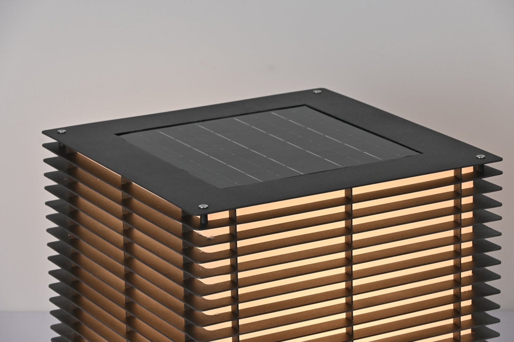 Solar Grid Outdoor Light - Lamp Outdoor