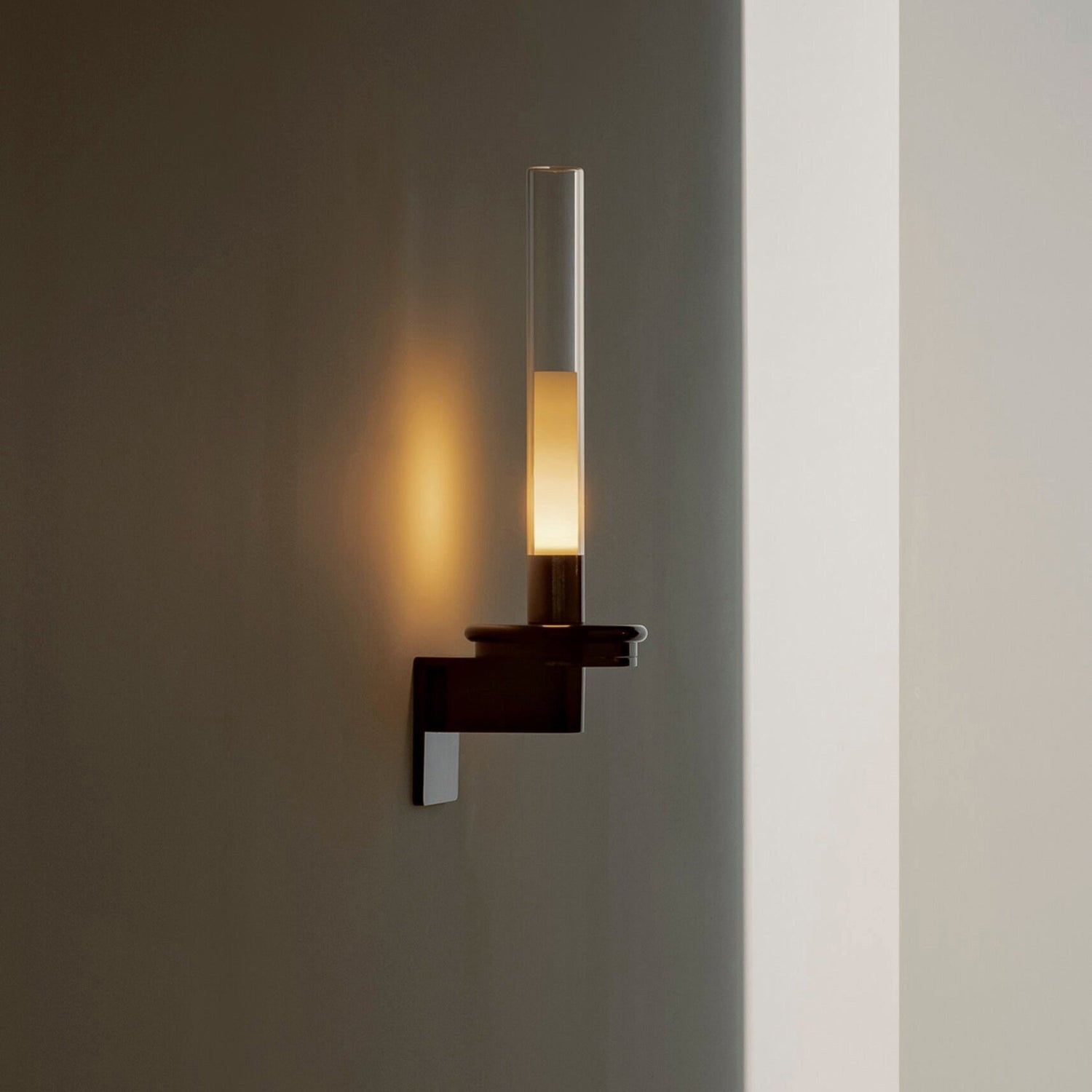 Sylvestrina Modern PC Wall Light