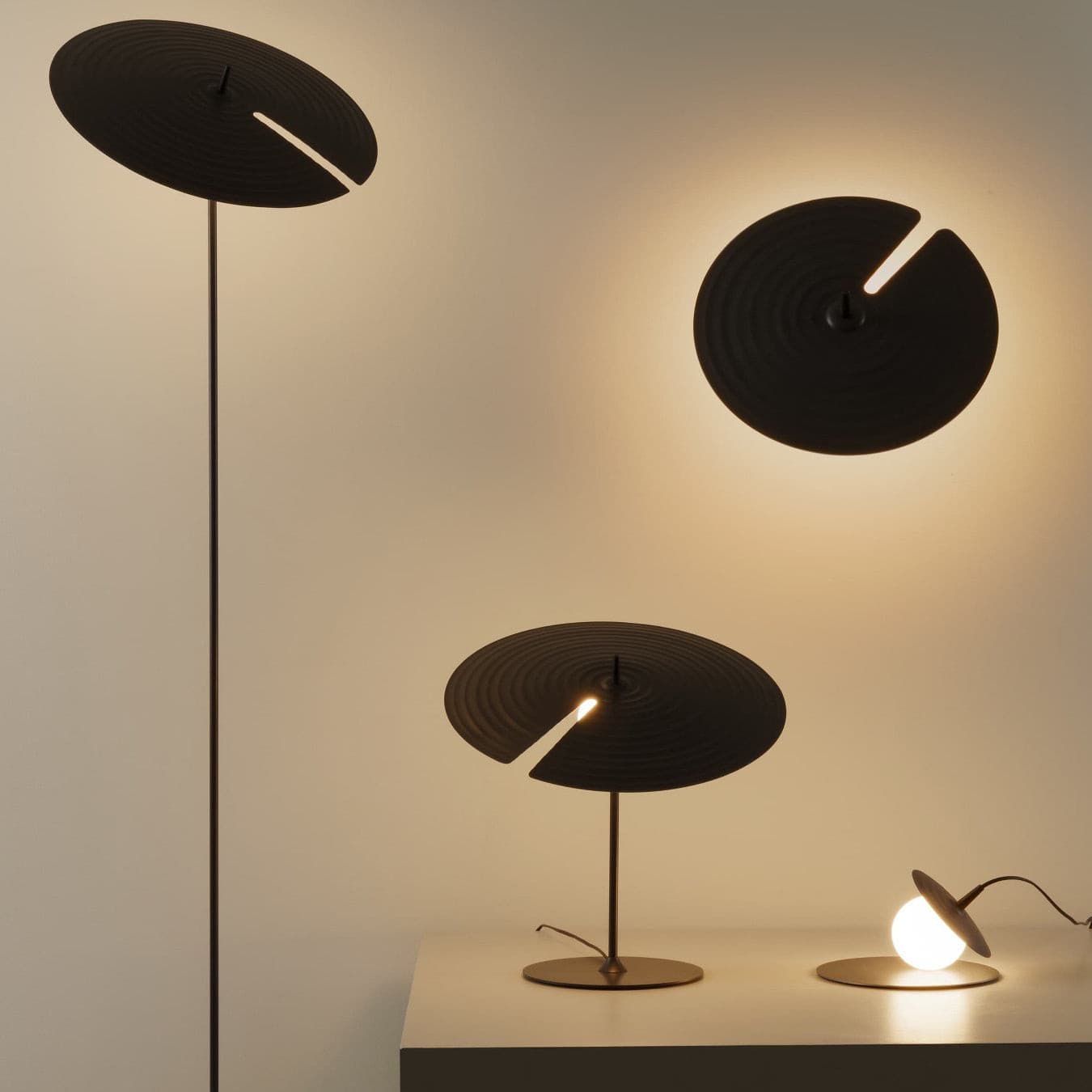 Symphony Wall Lamp - Lamp Outdoor