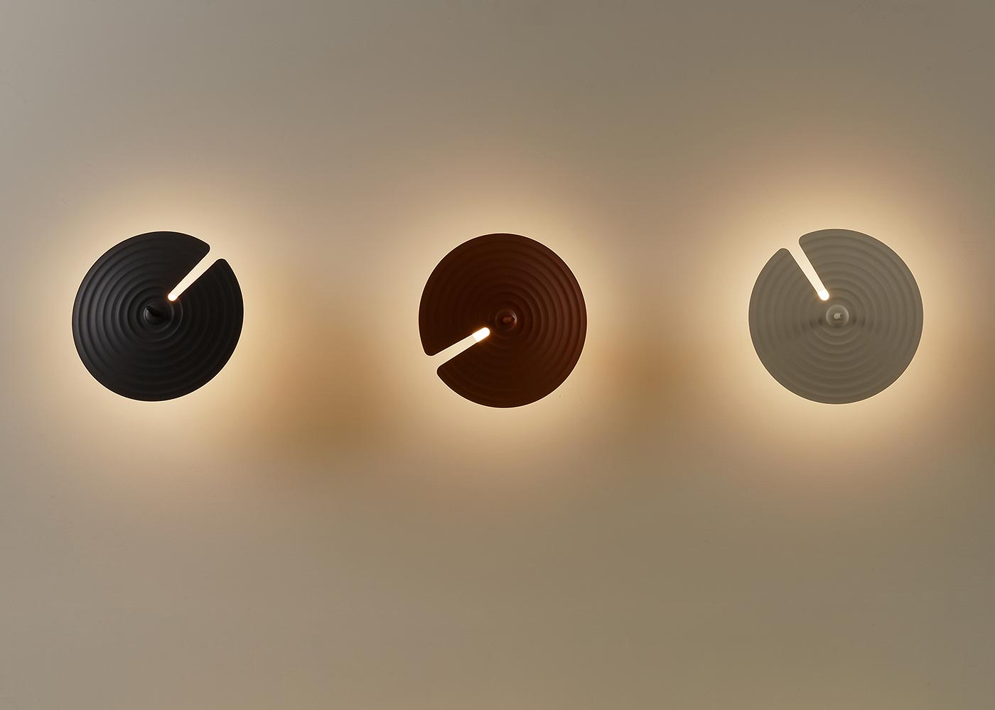 Symphony Wall Lamp - Lamp Outdoor