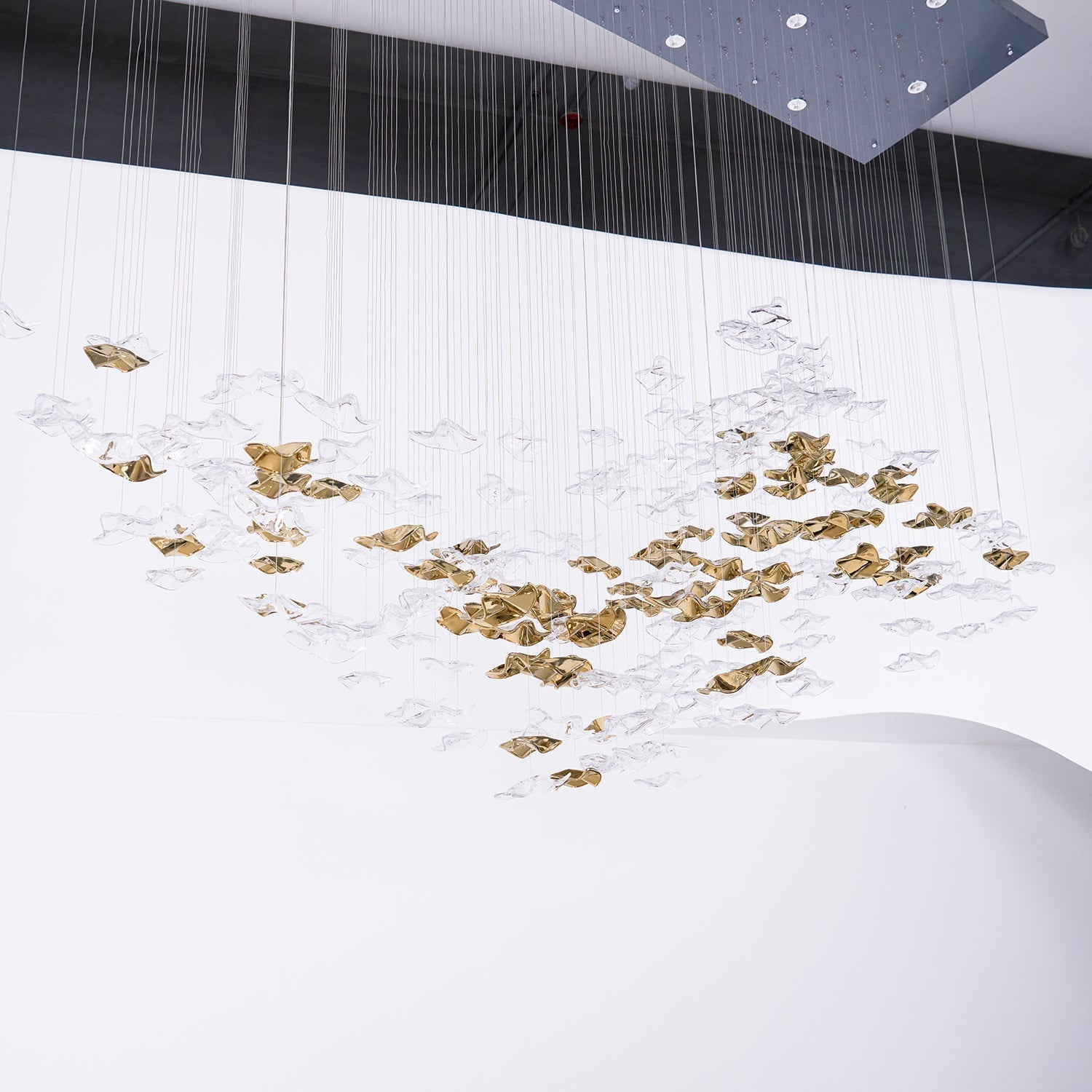 Nephele Crystal Leaf Chandelier - Lamp Outdoor