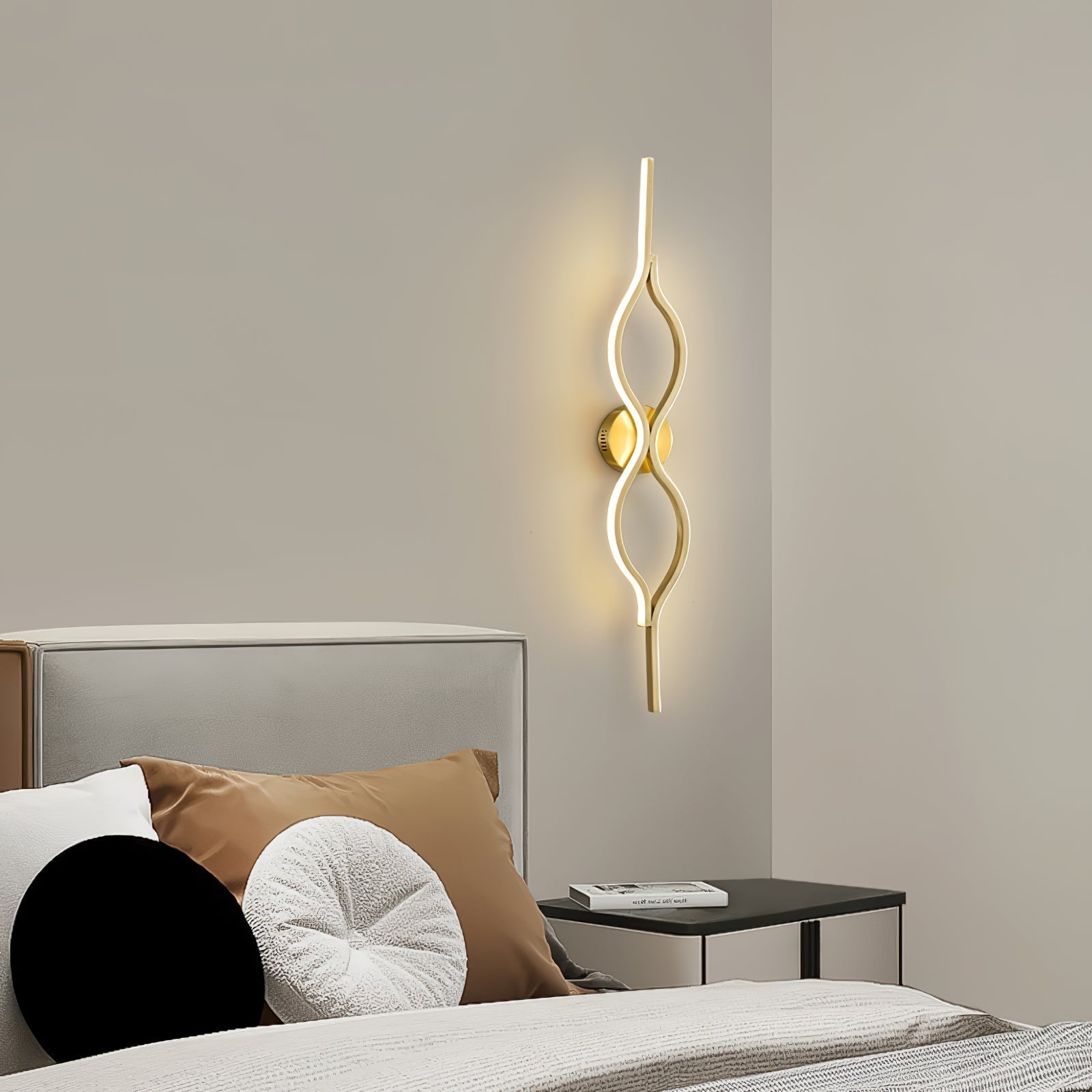 Twist Brass Wall Light - Lamp Outdoor