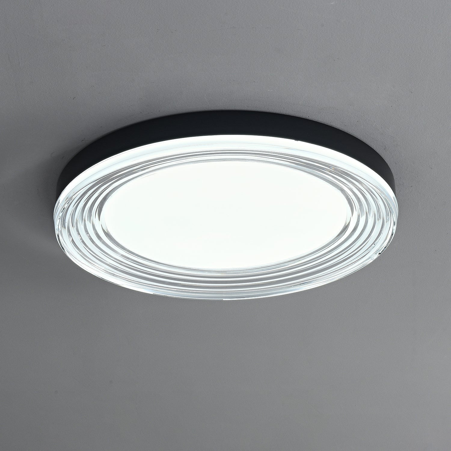 Vanguard Ceiling Light - Lamp Outdoor