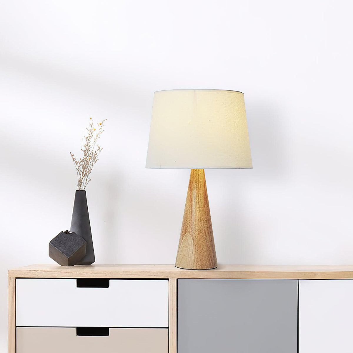 Vase Elegant Wood Table Lamp