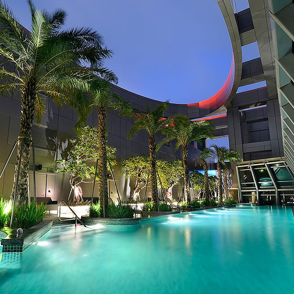 Adjustable LED Underwater Pool Light Durable Landscape Lighting for Outdoor Pools - Lamp Outdoor