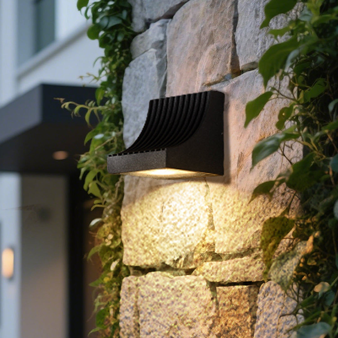 Industrial Outdoor Wall Light Minimalist Style - Lamp Outdoor