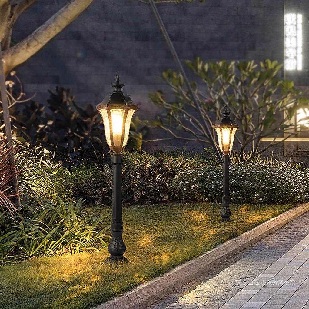 Retro-Inspired Waterproof Outdoor Lamp Post for Traditional Villa Gardens - Lamp Outdoor