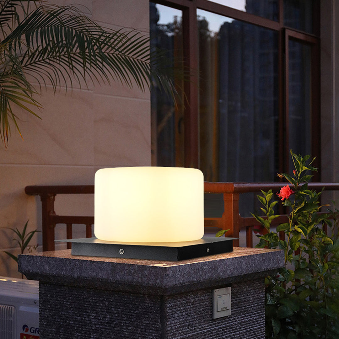 Waterproof Modern Outdoor Pillar Lights with PE Lampshade - Lamp Outdoor
