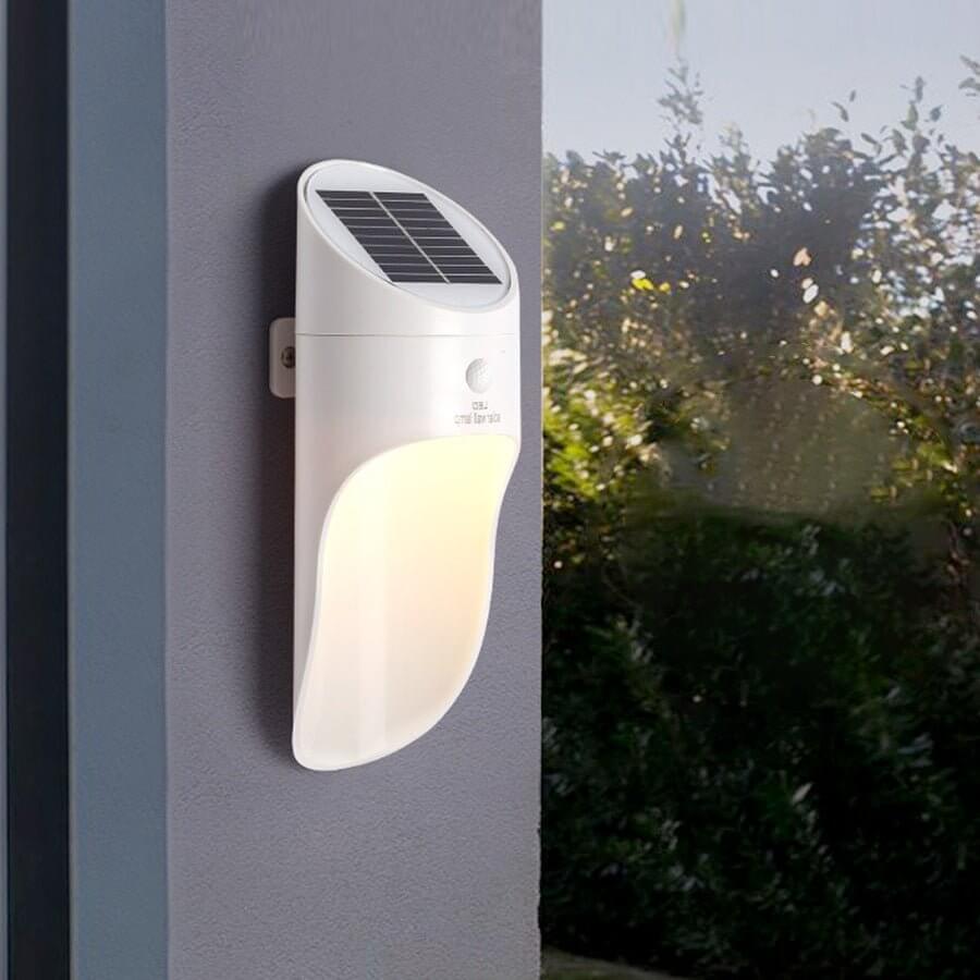European Style Outdoor Solar LED Wall Lamp Eco-friendly Garden Lighting - Lamp Outdoor
