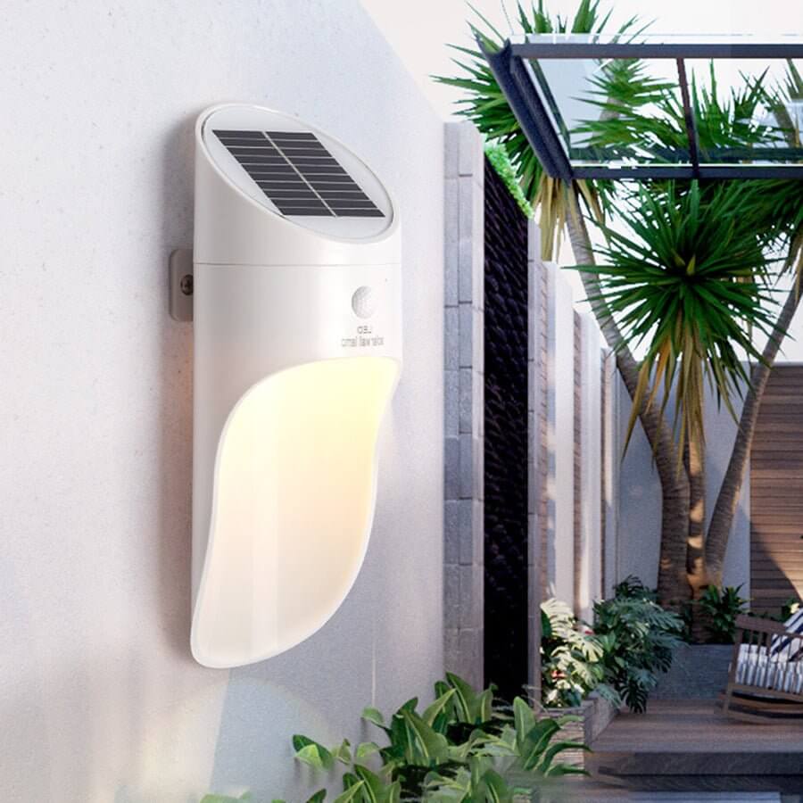 European Style Outdoor Solar LED Wall Lamp Eco-friendly Garden Lighting - Lamp Outdoor