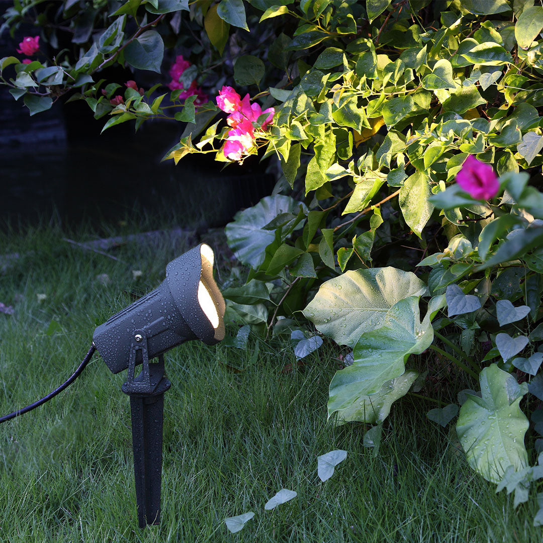Exterior Spike Lights Modern Style - Lamp Outdoor