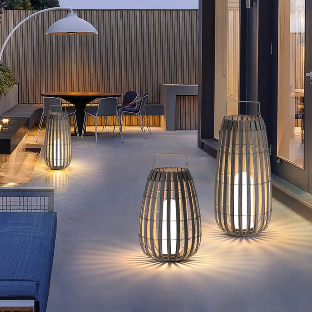 Ritta Retro Lantern Solar Rechargeable Outdoor Floor Lamp - Lamp Outdoor