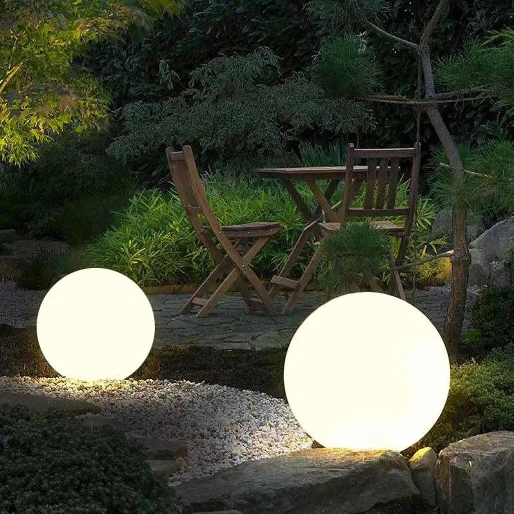 Aria Minimalist Globe LED Outdoor Light Resin - Lamp Outdoor