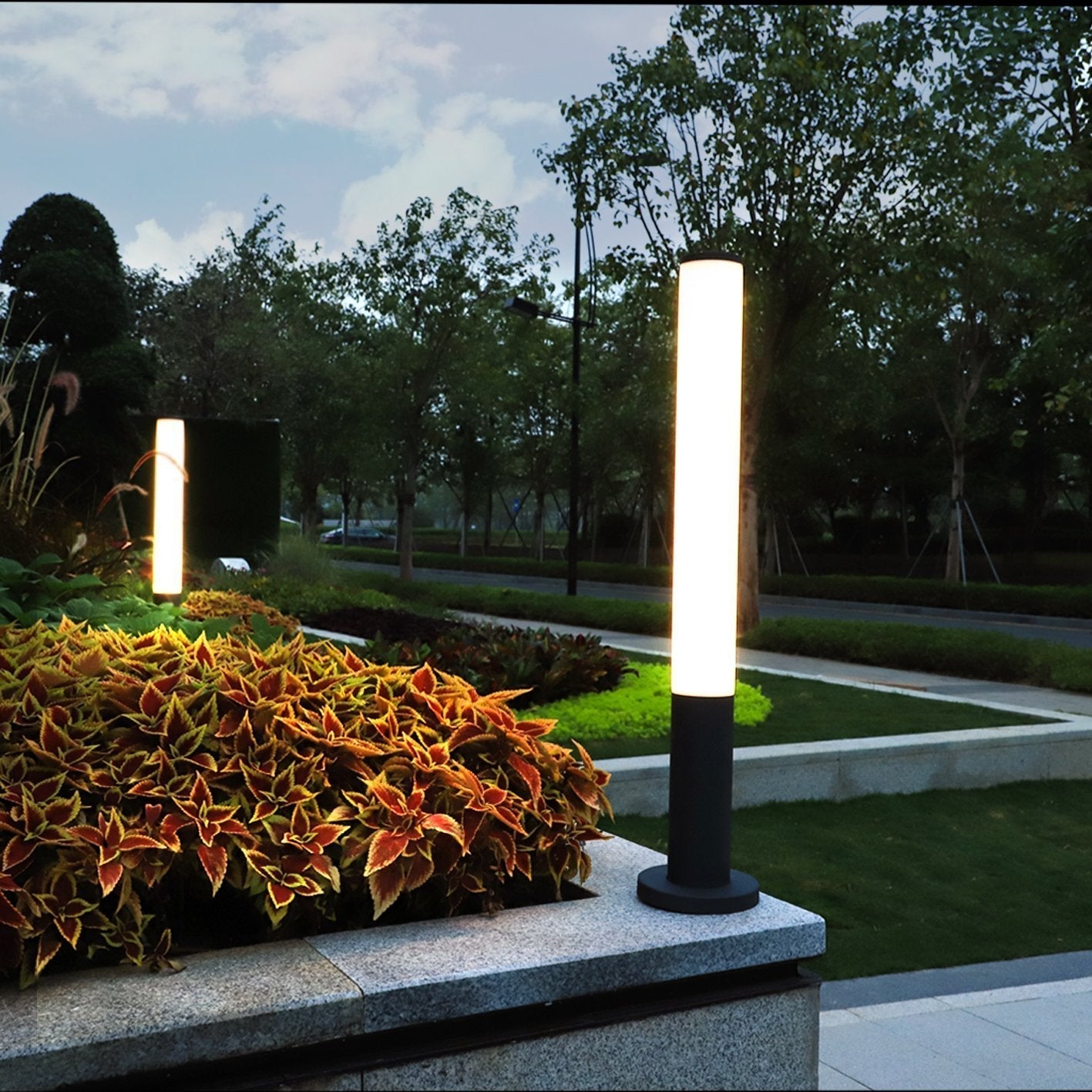 Slender Cylindrical Waterproof Modern Pathway Bollard Lights Outdoor Light - Lamp Outdoor