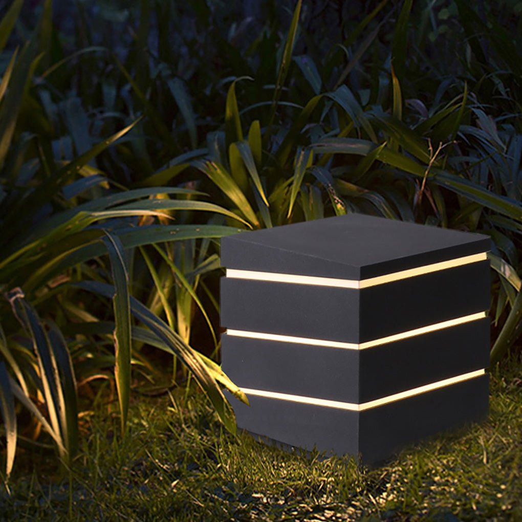 Modern Elegant Square Outdoor LED Light with Linear Lampshade - Lamp Outdoor