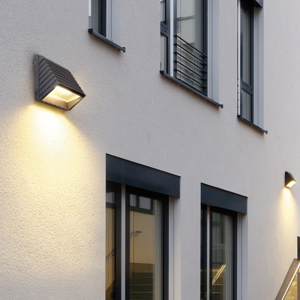 Modern Minimalist Outdoor Waterproof LED Wall Light for Villa Garden Balcony Stairs - Lamp Outdoor