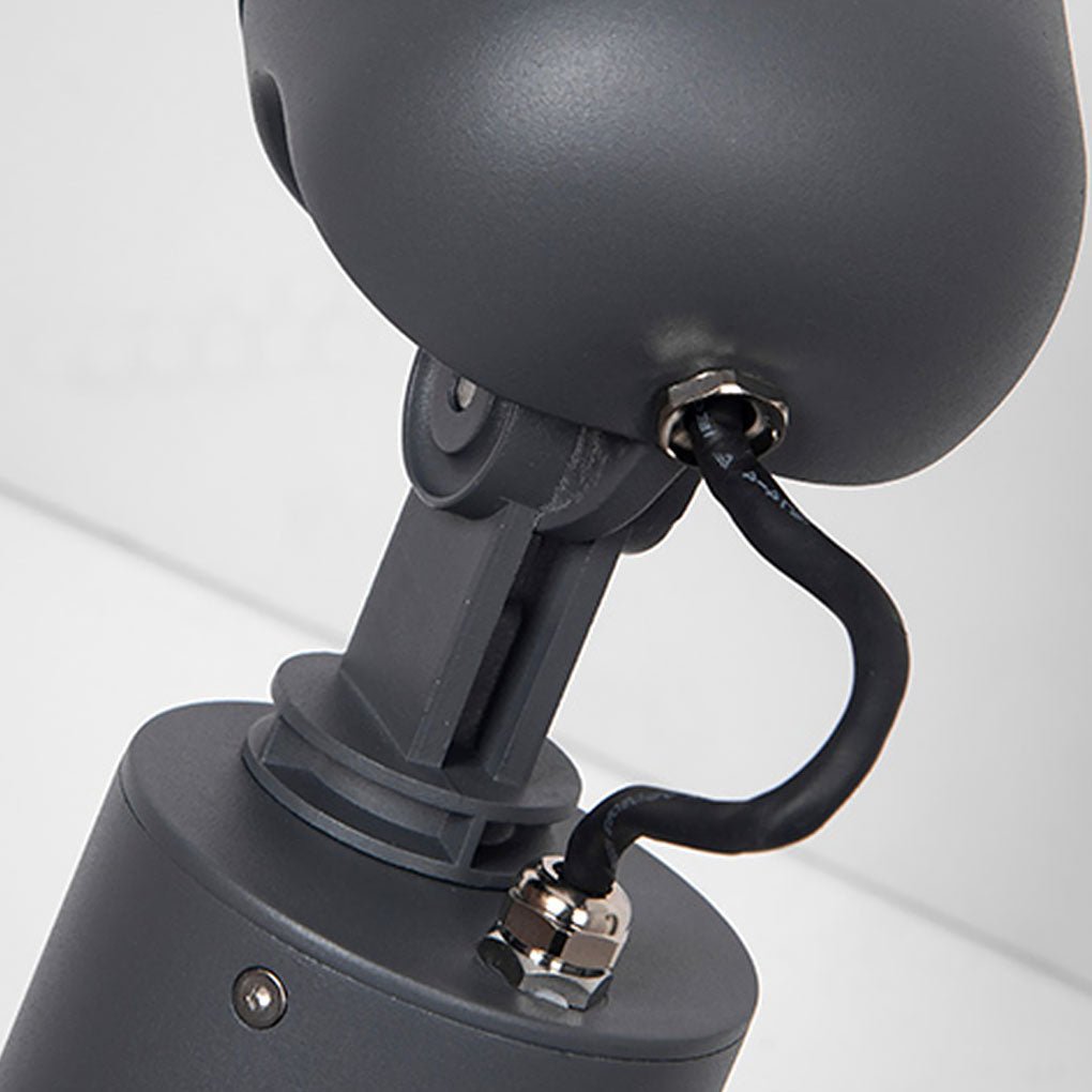 Nordic Minimalist Waterproof LED Spotlight on Post for Gardens - Lamp Outdoor