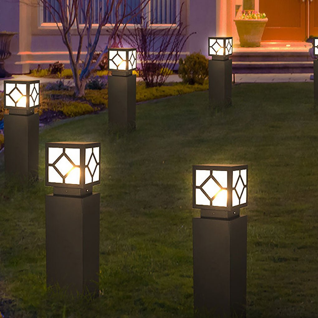 Elegant Solar-Powered Square Bollard Light Retro European Garden Lighting - Lamp Outdoor