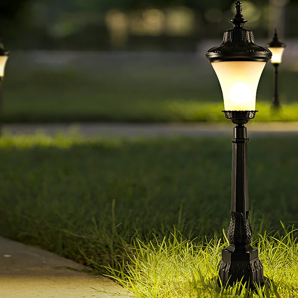 Vintage High Pole Garden Light Elegant Retro Outdoor Post Lighting - Lamp Outdoor