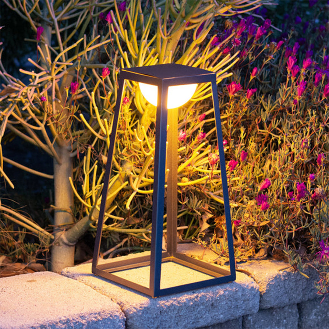 Waterproof Metal Frame Outdoor Floor Lamp - Lamp Outdoor